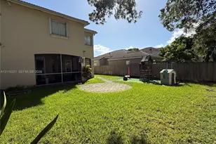 8943 SW 206th St, Cutler Bay, FL 33189 - Photo 17
