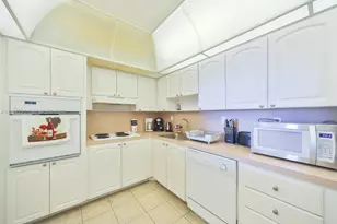 19370 Collins Ave, Sunny Isles Beach, FL 33160 - Photo 25