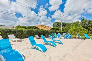 614 S Crescent Dr, Hollywood, FL 33021 - Photo 85