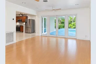 1825 NE 26th Dr, Wilton Manors, FL 33306 - Photo 3