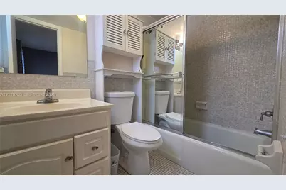 415 NE 2nd St #106, Hallandale Beach, FL 33009 - Photo 21