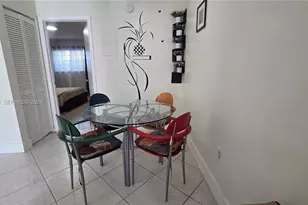 415 NE 2nd St, Hallandale Beach, FL 33009 - Photo 11