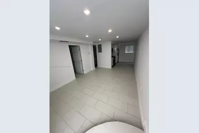 536 SW 7th St #2, Miami, FL 33130 - Photo 3