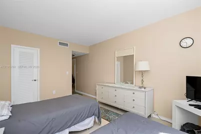 1950 S Ocean Dr #7A, Hallandale Beach, FL 33009 - Photo 21