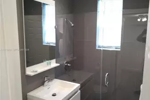 1525 Meridian Ave, Miami Beach, FL 33139 - Photo 15
