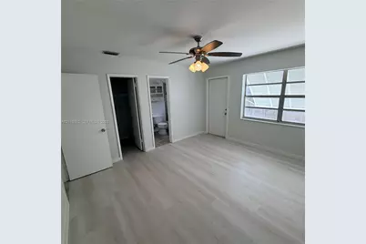 2416 SE 2nd St #1, Pompano Beach, FL 33062 - Photo 9