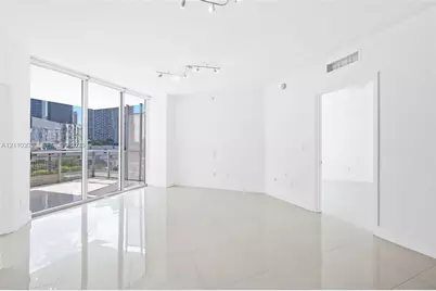350 S Miami Ave #1106, Miami, FL 33130 - Photo 13