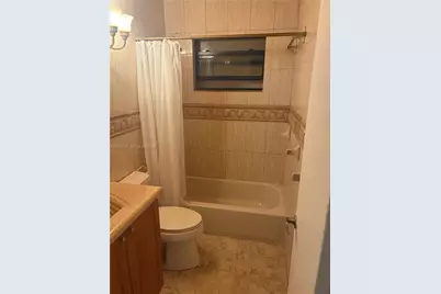165 NW 116th St, Miami, FL 33168 - Photo 9