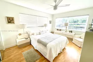 465 Paradise Isle Blvd, Hallandale Beach, FL 33009 - Photo 5