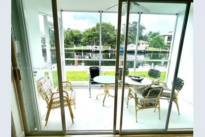 465 Paradise Isle Blvd #101, Hallandale Beach, FL 33009 - Photo 9