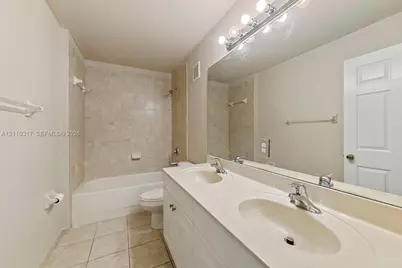1966 NW 79th Ter #1966, Pembroke Pines, FL 33024 - Photo 23