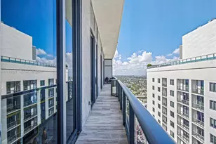 55 SW 9th St, Miami, FL 33130 - Photo 35