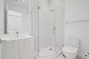 55 SW 9th St, Miami, FL 33130 - Photo 33
