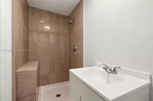 1241 14th St, Miami Beach, FL 33139 - Photo 9