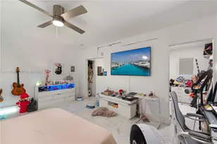 1241 14th St, Miami Beach, FL 33139 - Photo 17