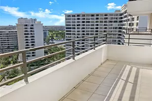2500 Parkview Dr, Hallandale Beach, FL 33009 - Photo 11