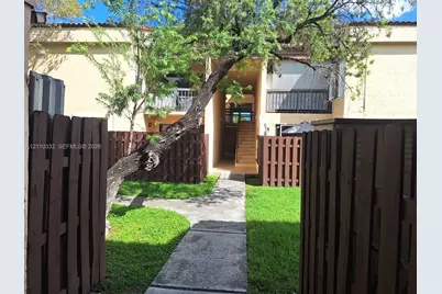 660 W Park Dr #205-1, Miami, FL 33172 - Photo 1