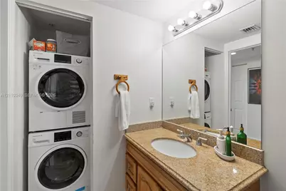 4242 NW 2 St #1213, Miami, FL 33126 - Photo 15