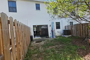 465 NE 12th St, Florida City, FL 33034 - Photo 19