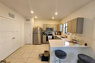 465 NE 12th St, Florida City, FL 33034 - Photo 17
