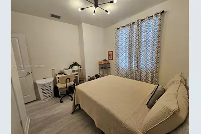 465 NE 12th St, Florida City, FL 33034 - Photo 7
