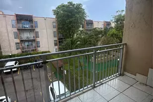 4845 NW 7th St, Miami, FL 33126 - Photo 3