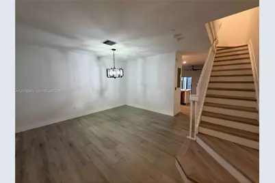 18062 SW 147th Ct, Miami, FL 33187 - Photo 5