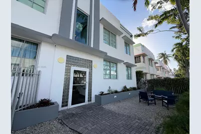 526 15th St #8, Miami Beach, FL 33139 - Photo 1