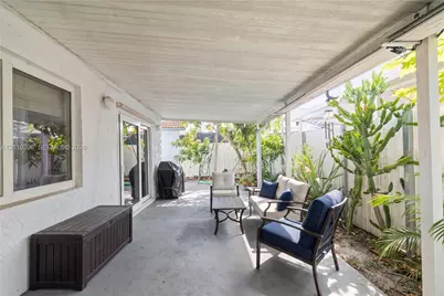 9182 NW 112th Ter, Hialeah Gardens, FL 33018 - Photo 33