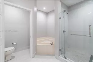 1611 Passion Vine Cir, Weston, FL 33326 - Photo 27
