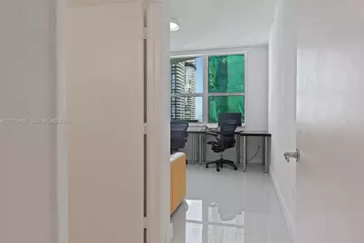 31 SE 5th St #3516, Miami, FL 33131 - Photo 33