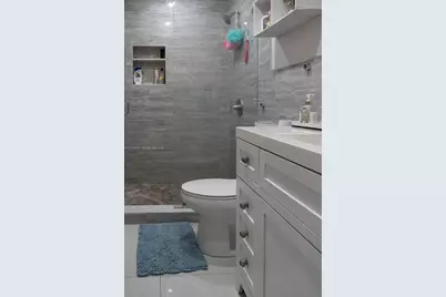 90 E 41st St, Hialeah, FL 33013 - Photo 13