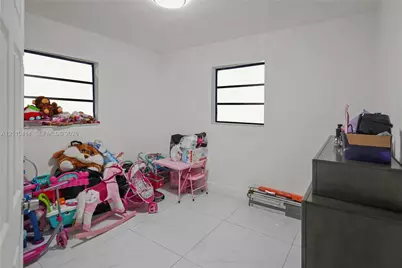 3330 NW 175th St, Miami Gardens, FL 33056 - Photo 9
