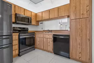 2369 NW 89th Dr, Coral Springs, FL 33065 - Photo 25