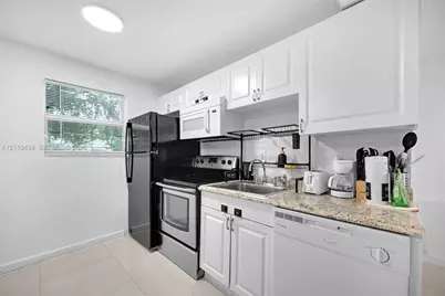 414 NW 53rd St, Miami, FL 33127 - Photo 7