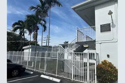 2325 Arthur St #14, Hollywood, FL 33020 - Photo 25