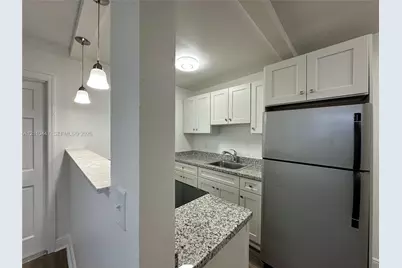 2325 Arthur St #14, Hollywood, FL 33020 - Photo 5