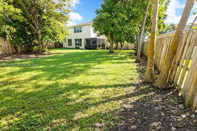 2007 NE 6th Ct, Homestead, FL 33033 - Photo 7