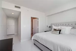 253 NE 2nd St, Miami, FL 33132 - Photo 15