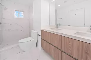 32 NW 14th Ave, Miami, FL 33125 - Photo 11