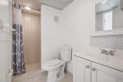 20761 NE 4th Pl #104, Miami, FL 33179 - Photo 17