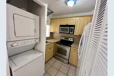 8145 NW 7th St #308, Miami, FL 33126 - Photo 9