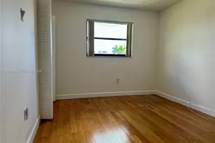 8145 NW 7th St, Miami, FL 33126 - Photo 15