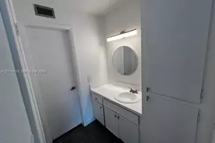 677 SW 9th Ave, Miami, FL 33130 - Photo 19