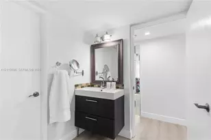 3350 NE 192 St, Aventura, FL 33180 - Photo 5