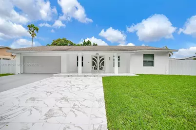 16611 SW 108th Ct, Miami, FL 33157 - Photo 3