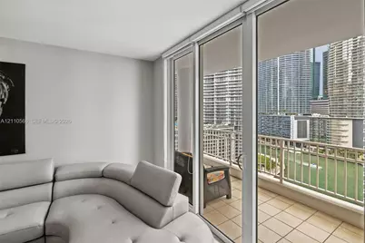 801 Brickell Key Blvd #2006, Miami, FL 33131 - Photo 1