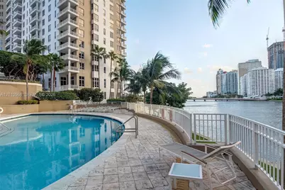 801 Brickell Key Blvd #2006, Miami, FL 33131 - Photo 31