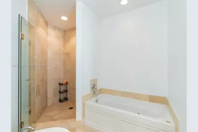 18201 Collins Ave #4709A, Sunny Isles Beach, FL 33160 - Photo 15