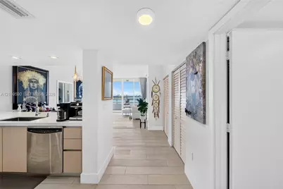 1800 N Bayshore Dr #809, Miami, FL 33132 - Photo 15